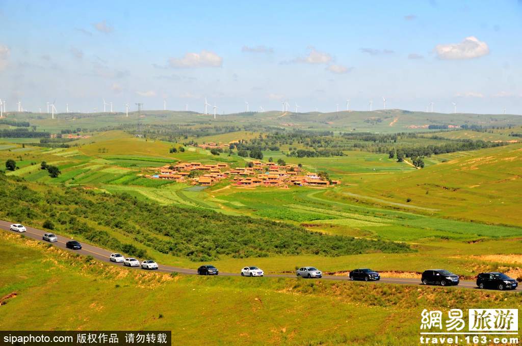 草原天路野狐岭，风景画卷美不胜收