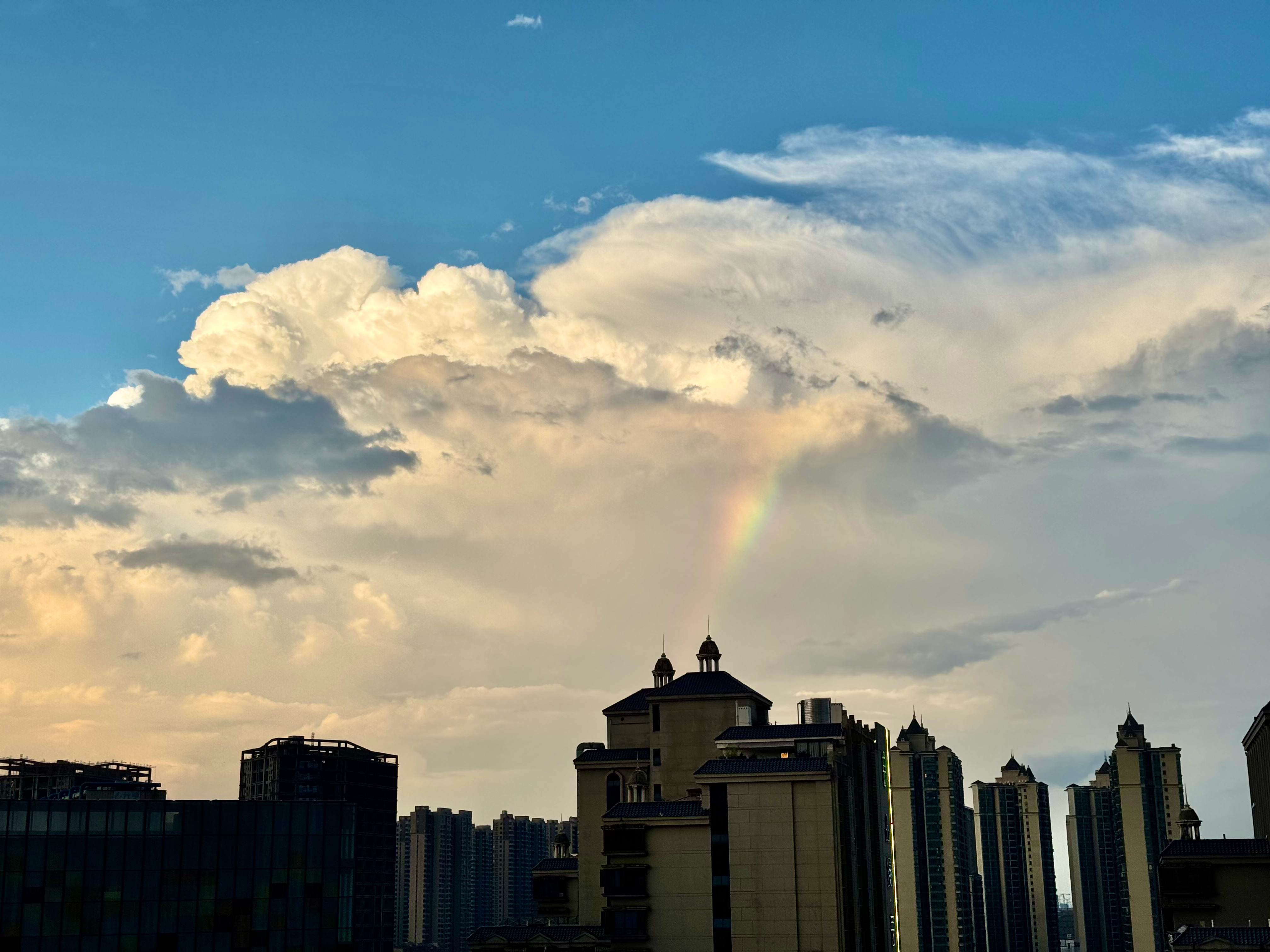 雨过天晴，自然疗愈与人生启示的启示之旅