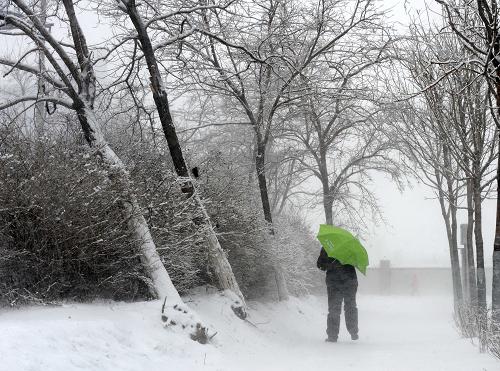 风雪考验，自然的挑战与人生的征途