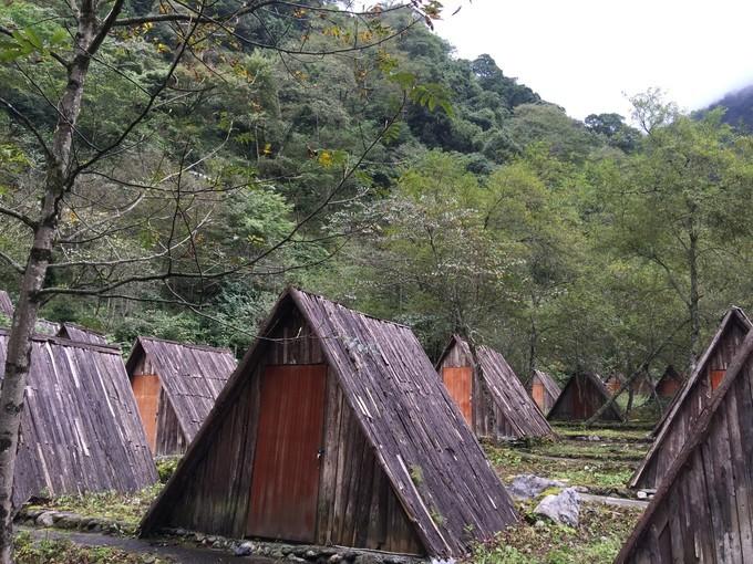 东拉山大峡谷风景区，自然人文交融之美