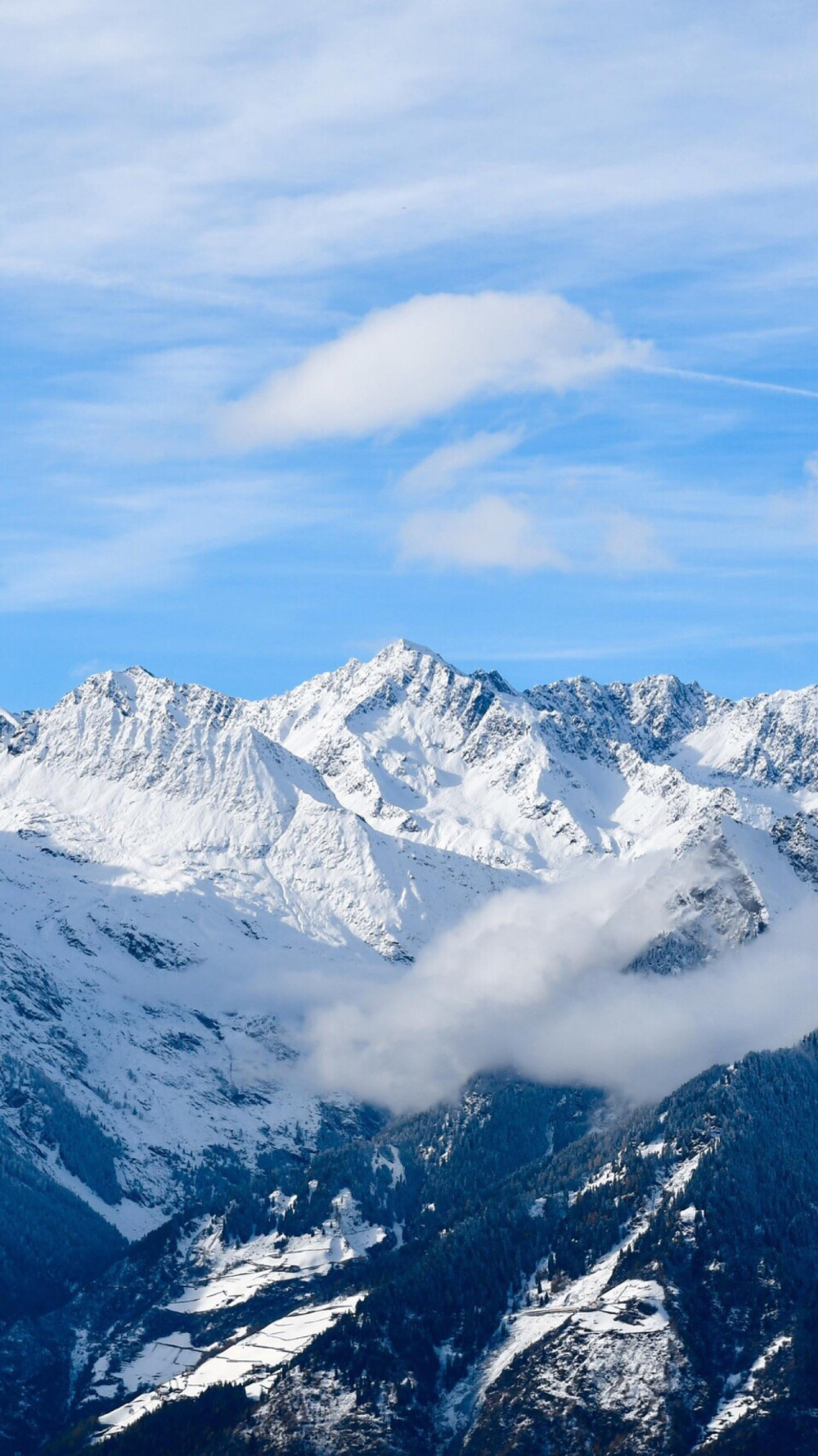 雪山风景壁纸，自然之美的极致展现