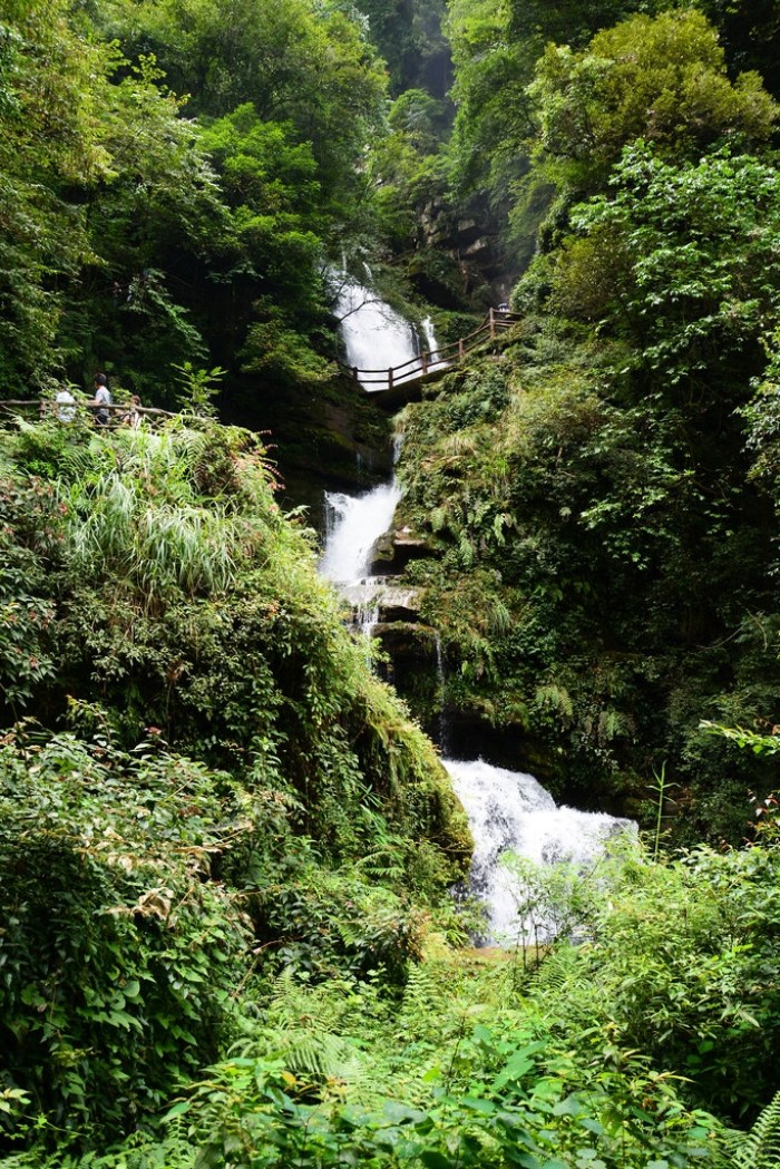 碧峰峡风景区，自然人文的和谐魅力