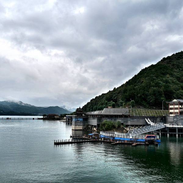 花亭湖风景区，自然与文化交融的绝美胜景