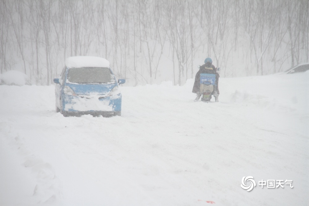 风雪考验，自然的挑战与人生的征途