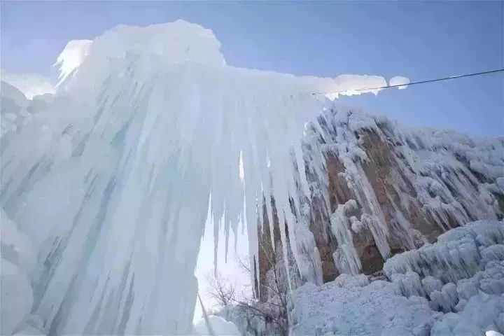 滴水成冰，自然奥秘与人生启示探寻